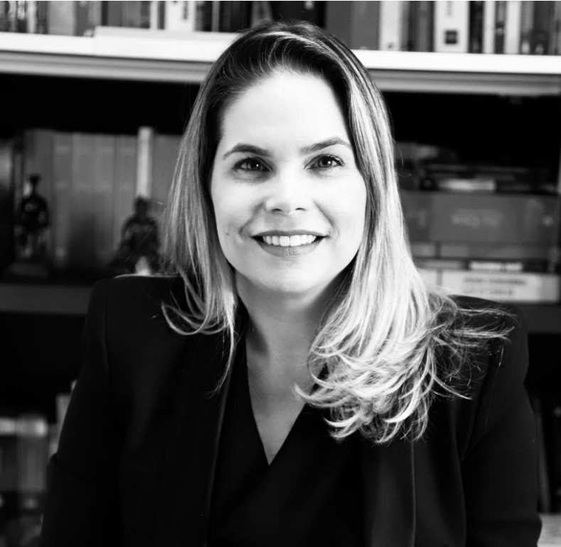 Viviane Macedo Garcia